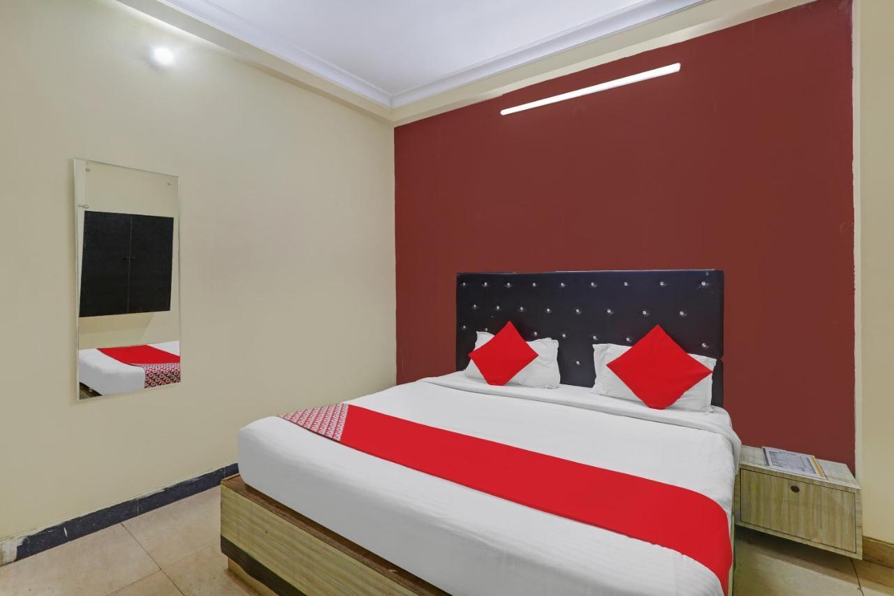 Oyo Devpuri Hotel Lucknow