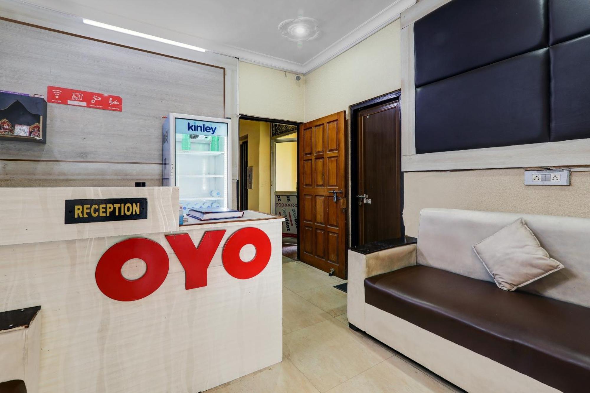 Oyo Devpuri Hotel